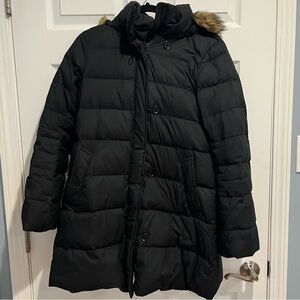 Uniqlo Women’s Long Black Puffer Coat with Fur Trim